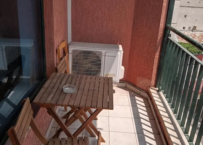 Sunrise Faleza Nord Apartman *